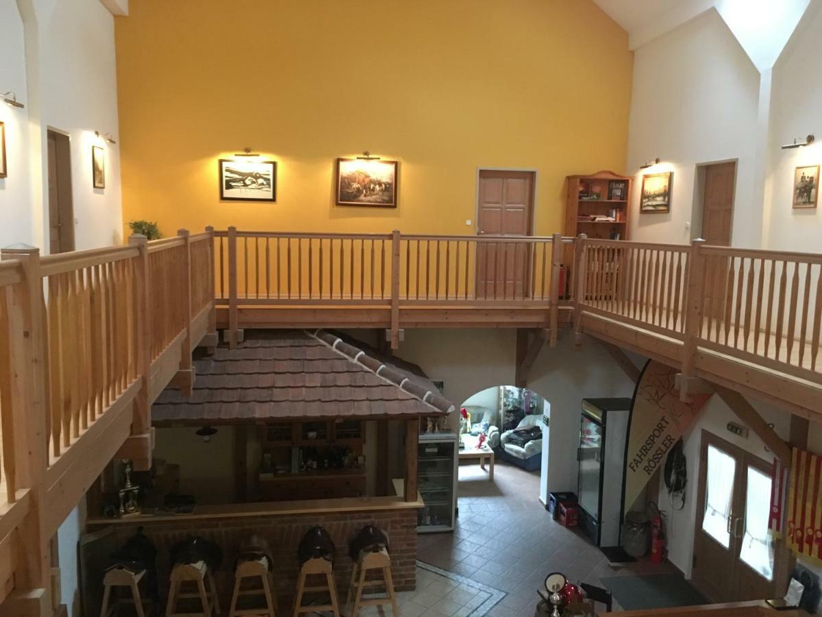 Reiterhof Roessler Villa Poppendorf im Burgenland Bagian luar foto